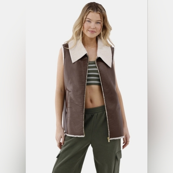 No Boundaries Jackets & Blazers - No Boundaries Women's Faux Leather Vest with Faux Fur Lining Brown Size L / XL
